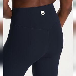 NWT Vuori Chilled Out Legging Small color Ink